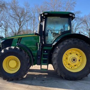 John Deere 7310R