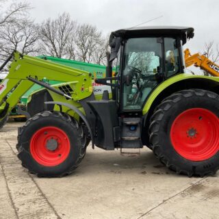 Claas ARION 610