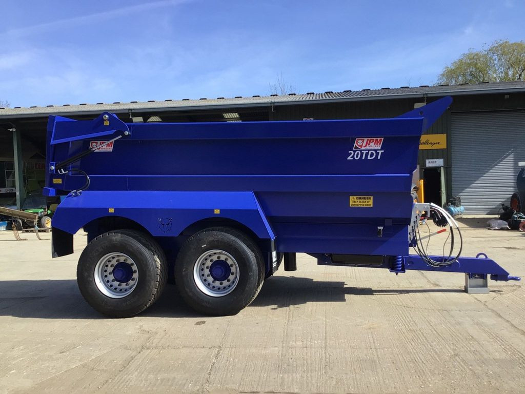 dump trailer