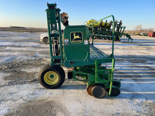 John Deere 1530