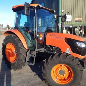 Kubota M4073