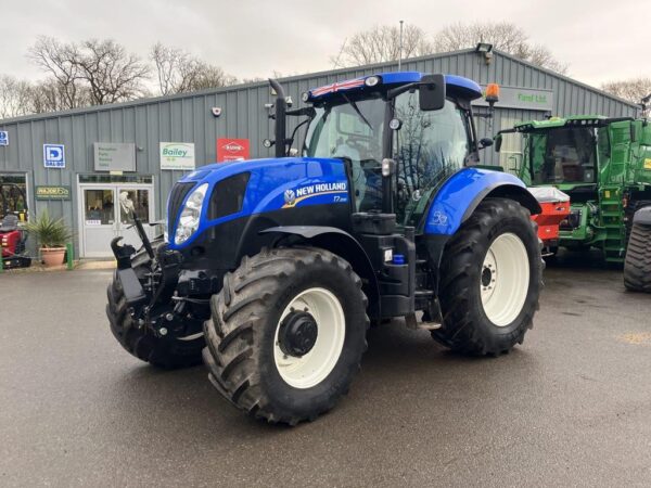 New Holland T7.210