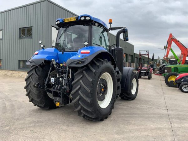 New Holland T8.350