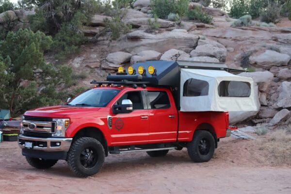 NEW Design Standards Truck Camper 4x4 Truck Camper Pickup Hard Top Camper Caravan